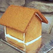 Small Plain Gingerbread House